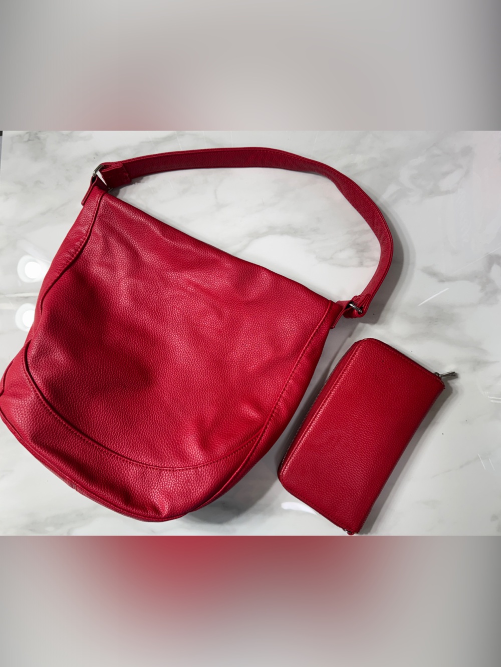 thirty-one Red Pebbled Hobo Shoulder Bag with Matching Wallet